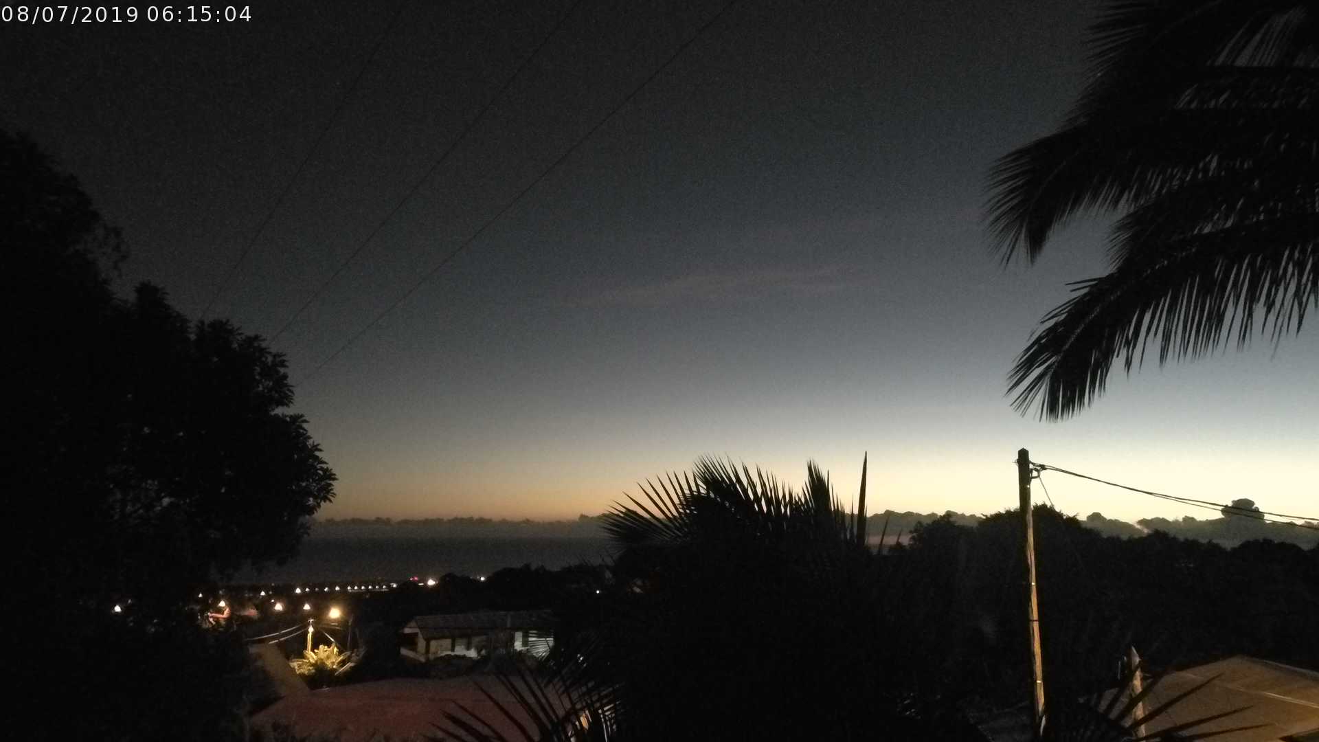 Le jour se lève sur le Nord. "Le lundi au soleil" comme disait la chanson. CYCLOTROPIC