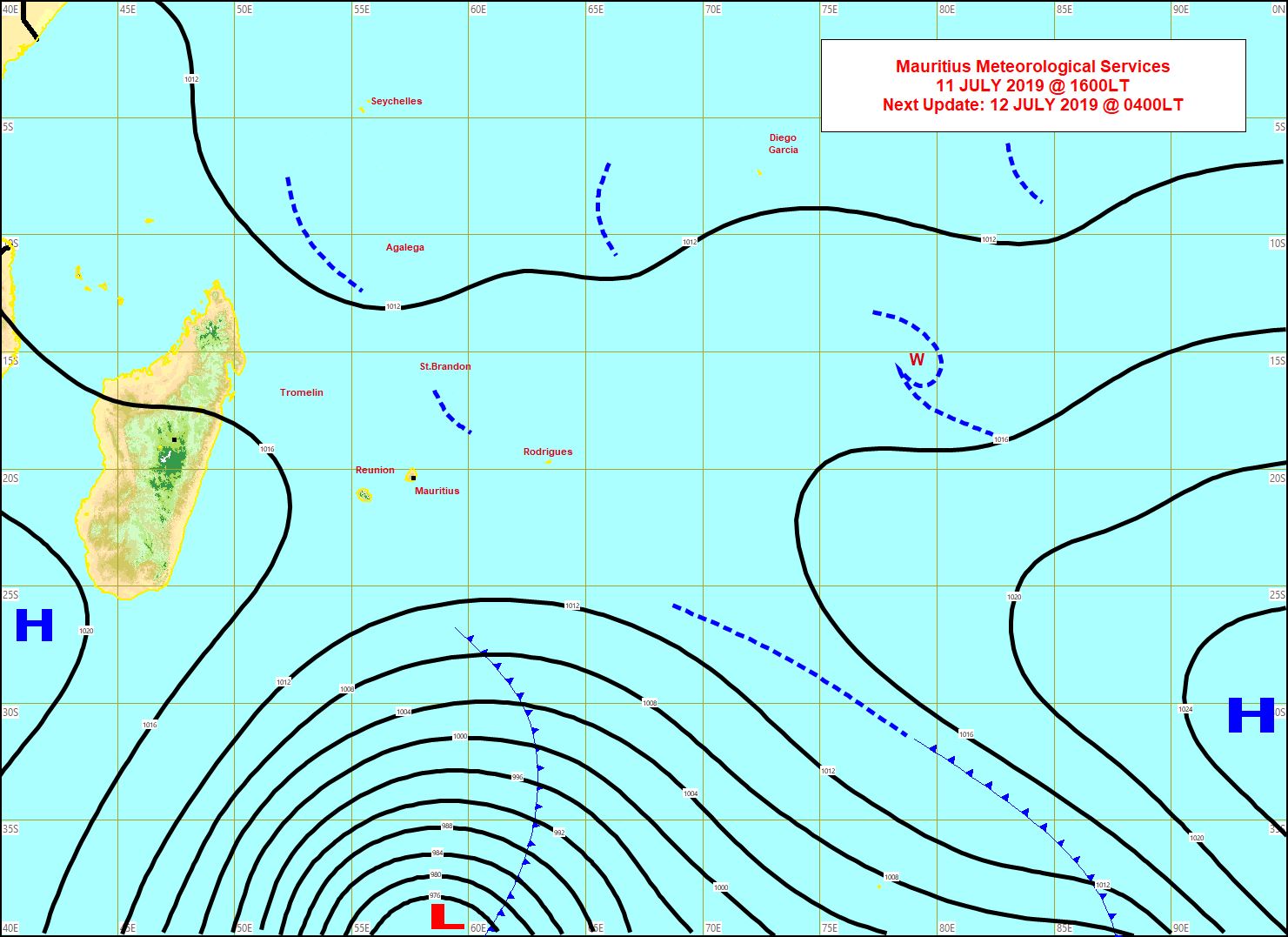 Analyse de la situation de surface cet après midi. Une tempête extra-tropicale(968hpa) évolue à un peu plus de 2000km au Sud des Iles Soeurs. MMS