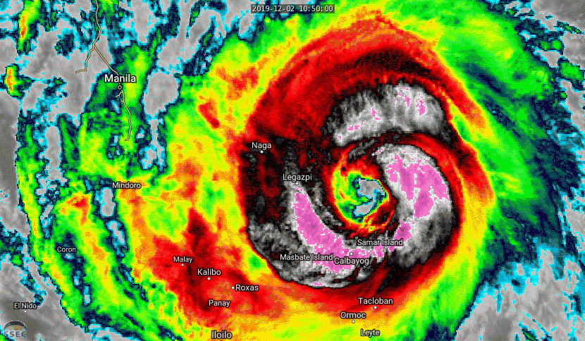 Powerful Typhoon Kammuri(29W), cat 4, tracking almost over Legazpi shortly