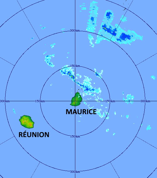 Radar de TAC à 18h01. Des bandes pluvieuses sont en approche de MAURICE. Le temps devient plus humide par l'Est sur les Iles Soeurs. MMS/Vacoas