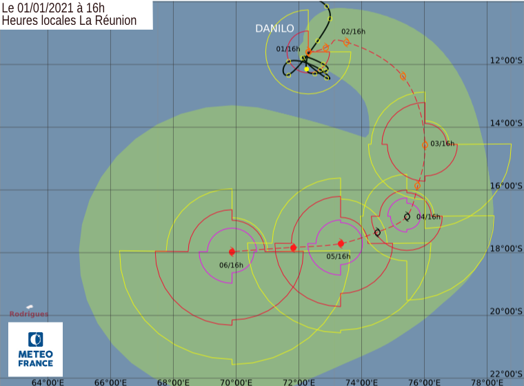 Prévisions de trajectoire et d'intensité pour DANILO(96S) émises par le Centre Cyclone de la Réunion à 16heures ce Vendredi. CMRS.