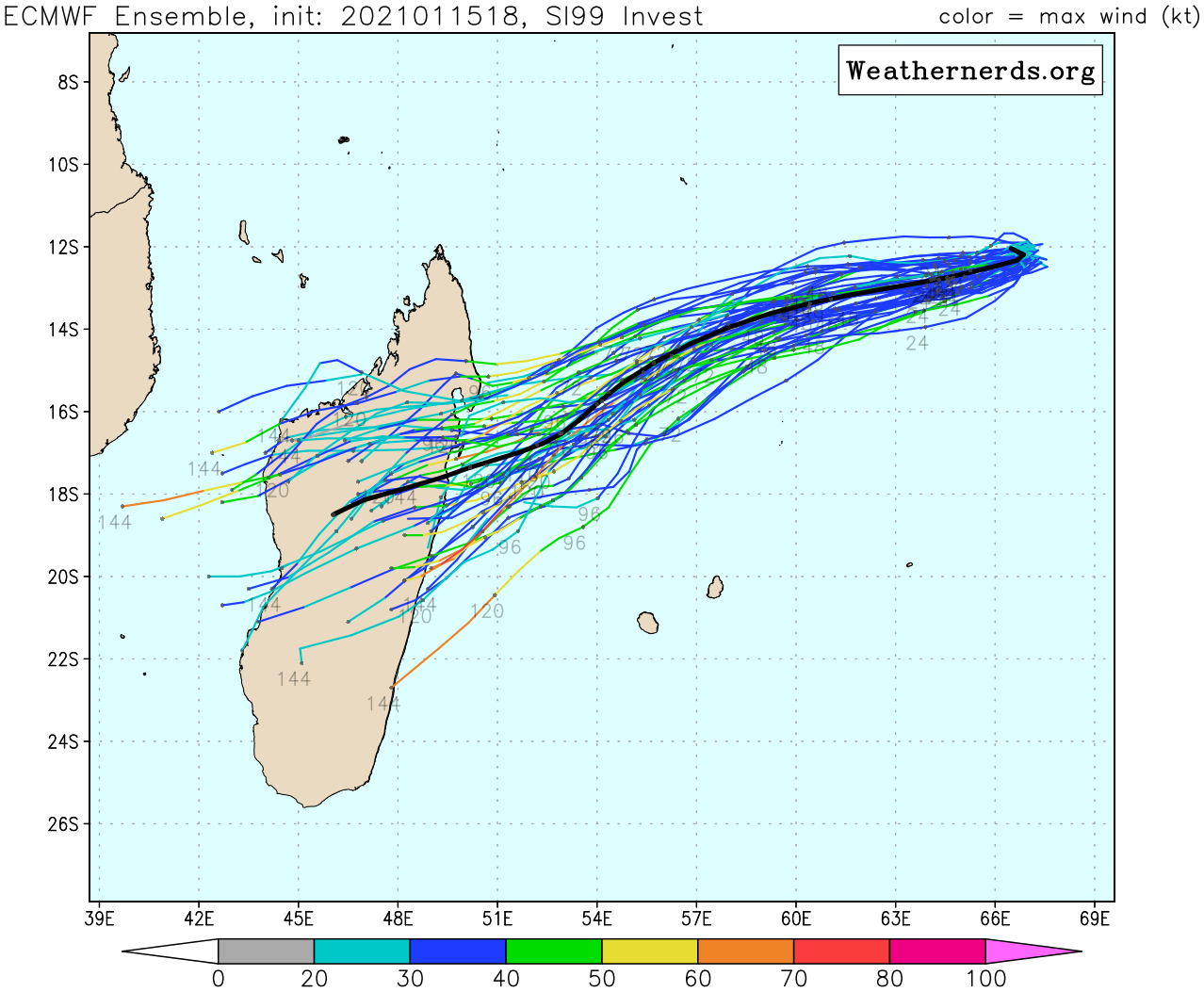 15/18UTC.INVEST 99S: ECMWF TRACKS IT WITH A LANDFALL MUCH CLOSER TO TOAMASINA.