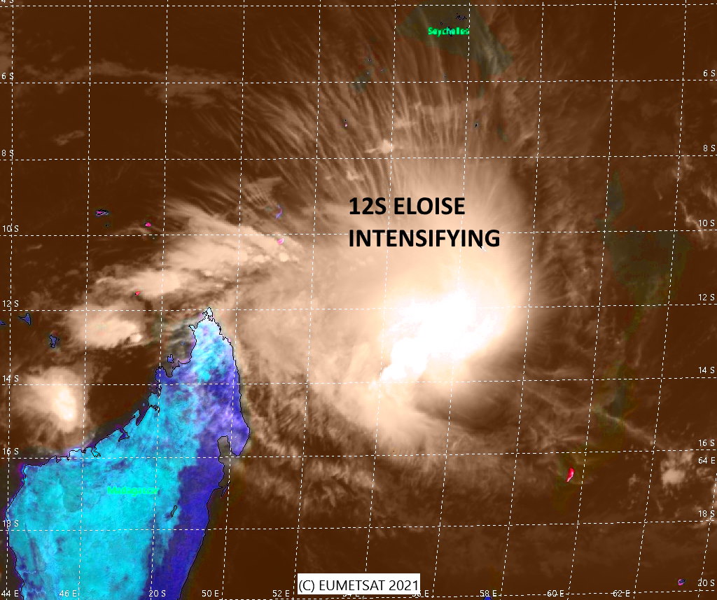 18/06UTC. SATELLITE  IMAGERY REVEALS A PARTIALLY-EXPOSED LOW-LEVEL CIRCULATION CENTER  (LLCC) OBSCURED UNDER THE SOUTHEASTERN EDGE OF PERSISTENT DEEP  CONVECTION.