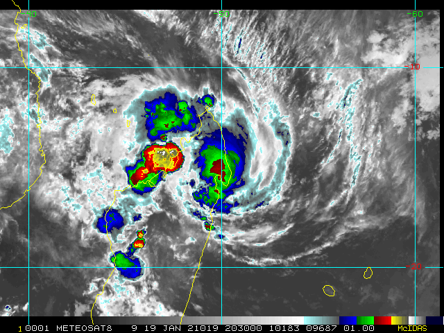 19/2030UTC. HEAVY RAIN IS OBSERVED OVER NORTHWEST MADAGASCAR AS 12S IS PUSHING SLOWLY INLAND. 19/2030UTC. HEAVY RAIN IS OBSERVED OVER NORTHWEST MADAGASCAR AS 12S IS PUSHING SLOWLY INLAND.
