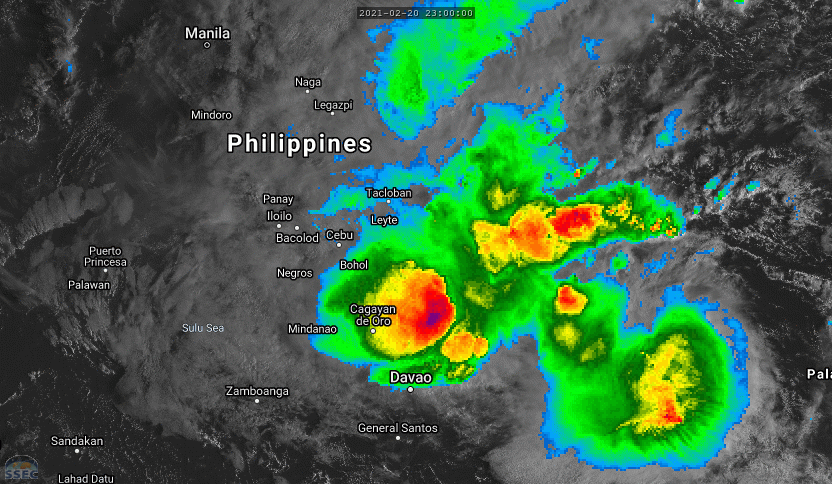 01W(DUJUAN). 22/08UTC. ANIMATED MULTISPECTRAL SATELLITE  IMAGERY SHOWS DEEP, EXPANSIVE, FLARING CONVECTION OVER  SOUTHEASTERN PHILIPPINES AND AHEAD OF THE LOW LEVEL CIRCULATION. CLICK ON THE IMAGERY TO ANIMATE.