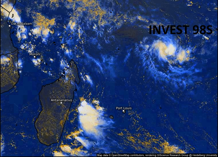 INVEST 98S. 27/0645UTC. FORMATIVE BANDING AND  PERSISTENT CONVECTION FLARING NEAR A LOW LEVEL CIRCULATION CENTER. Eumetsat. Enhanced by Patrick Hoareau. INVEST 98S. 27/0645UTC. FORMATIVE BANDING AND  PERSISTENT CONVECTION FLARING NEAR A LOW LEVEL CIRCULATION CENTER. Eumetsat. Enhanced by Patrick Hoareau.