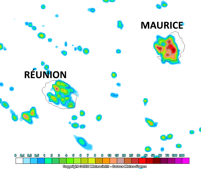 Un vent d'Est se met en place en journée sur la zone des ILES SOEURS. Il devrait aider à décaler sensiblement vers l'Ouest la zone ciblée par les averses estivales de l'après-midi. Localement ces averses seront encore modérées à fortes sur une durée de 1 à 3heures. Modèle Arome de Météo France. MCIEL. Un vent d'Est se met en place en journée sur la zone des ILES SOEURS. Il devrait aider à décaler sensiblement vers l'Ouest la zone ciblée par les averses estivales de l'après-midi. Localement ces averses seront encore modérées à fortes sur une durée de 1 à 3heures. Modèle Arome de Météo France. MCIEL.
