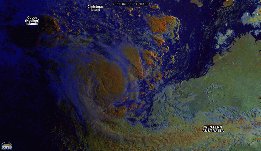 10/0230UTC. 3H ANIMATION. SMALL 27S(ODETTE) IS ROTATING CYCLONICALLY  AROUND THE EASTERN PERIPHERY OF TC 26S(SEROJA) AND IS EXPECTED TO COMPLETE  THE FUJIWHARA INTERACTION AS IT BECOMES ABSORBED IN TC 26S WITH  DISSIPATION EXPECTED BY 12H. IF NEEDED CLICK TO ANIMATE.