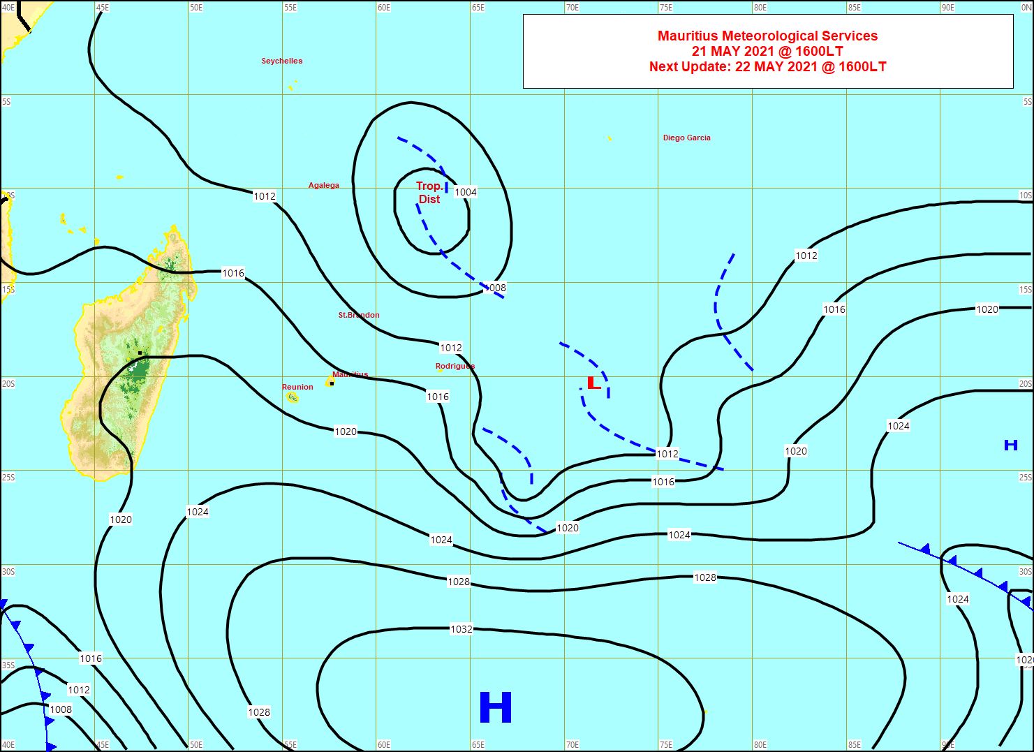 Analyse de la situation de surface ce Vendredi 21 à 16heures. La vaste zone perturbée se décale lentement vers les Sud-Est.L'anticyclone(H/1034hpa) se décale lentement vers l'Est. Les vents forts sont orientés au secteur Sud-Est sur les ILES SOEURS. Carte MMS/Vacoas.
