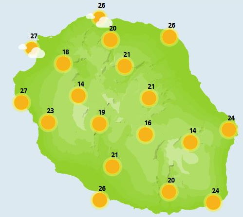 Situation générale le VENDREDI 24  Noẽl au balcon.  NUIT DU VENDREDI 24 au SAMEDI 25  Les dernières pluies de la journée s'évacuent en mer au large de Sainte-Rose puis la Réunion a rendez-vous avec les étoiles. Le voyage du Père Noẽl se déroule sans embûches, pas besoin ni des bottes ni du ciré, la nuit est calme et sans pluie sur toute l'île. Si, si c'est possible ! Les rennes broutent l'herbe redevenue bien verte après les pluies récentes pendant que leur maître fait sa distribution. Une petite brise de Nord du côté des plages lui permet de respirer un peu dans une ambiance lourde.