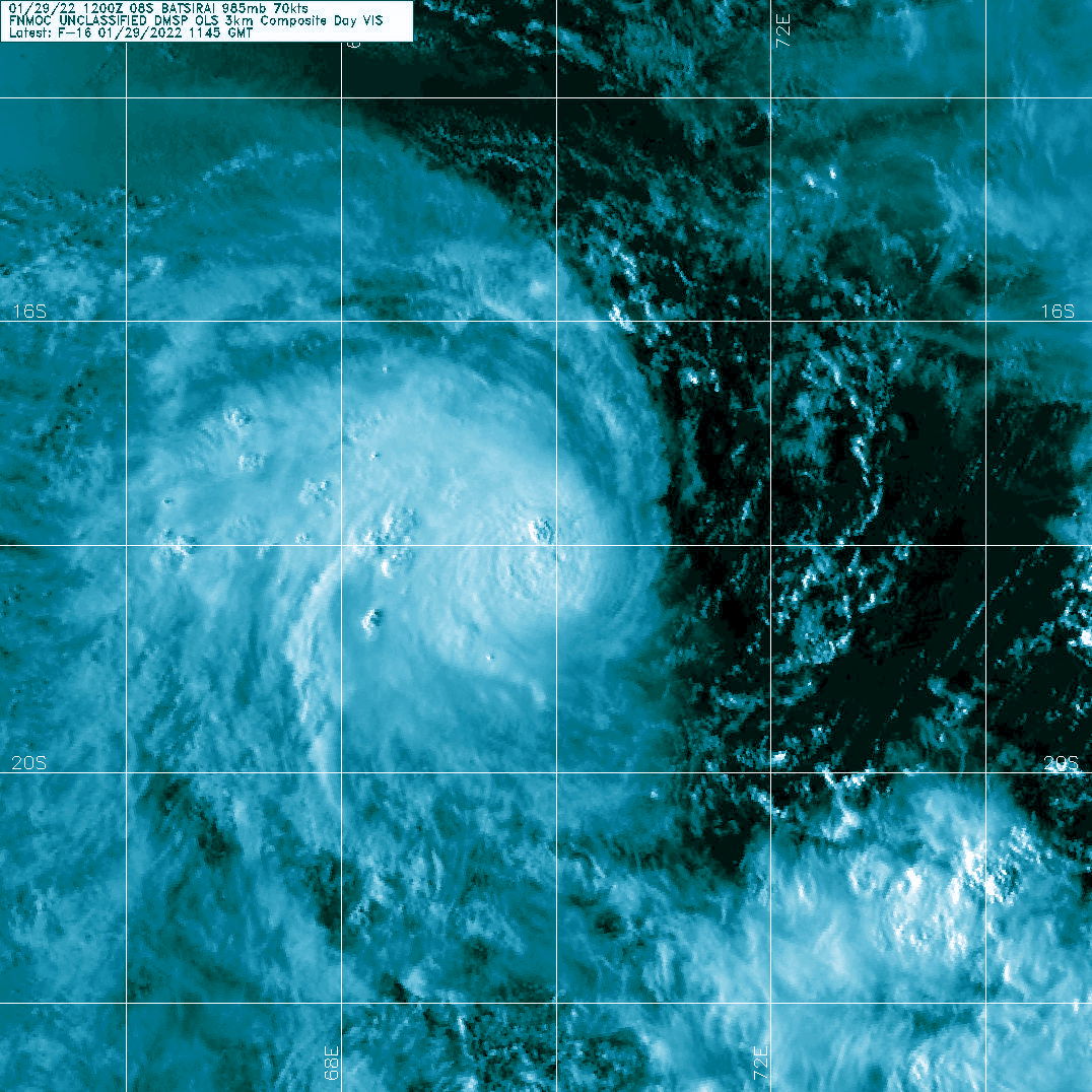 TC 08S(BATSIRAI) now a CAT 1 US is forecast to reach CAT 2 by 24h and carry on intensifying, 29/15utc