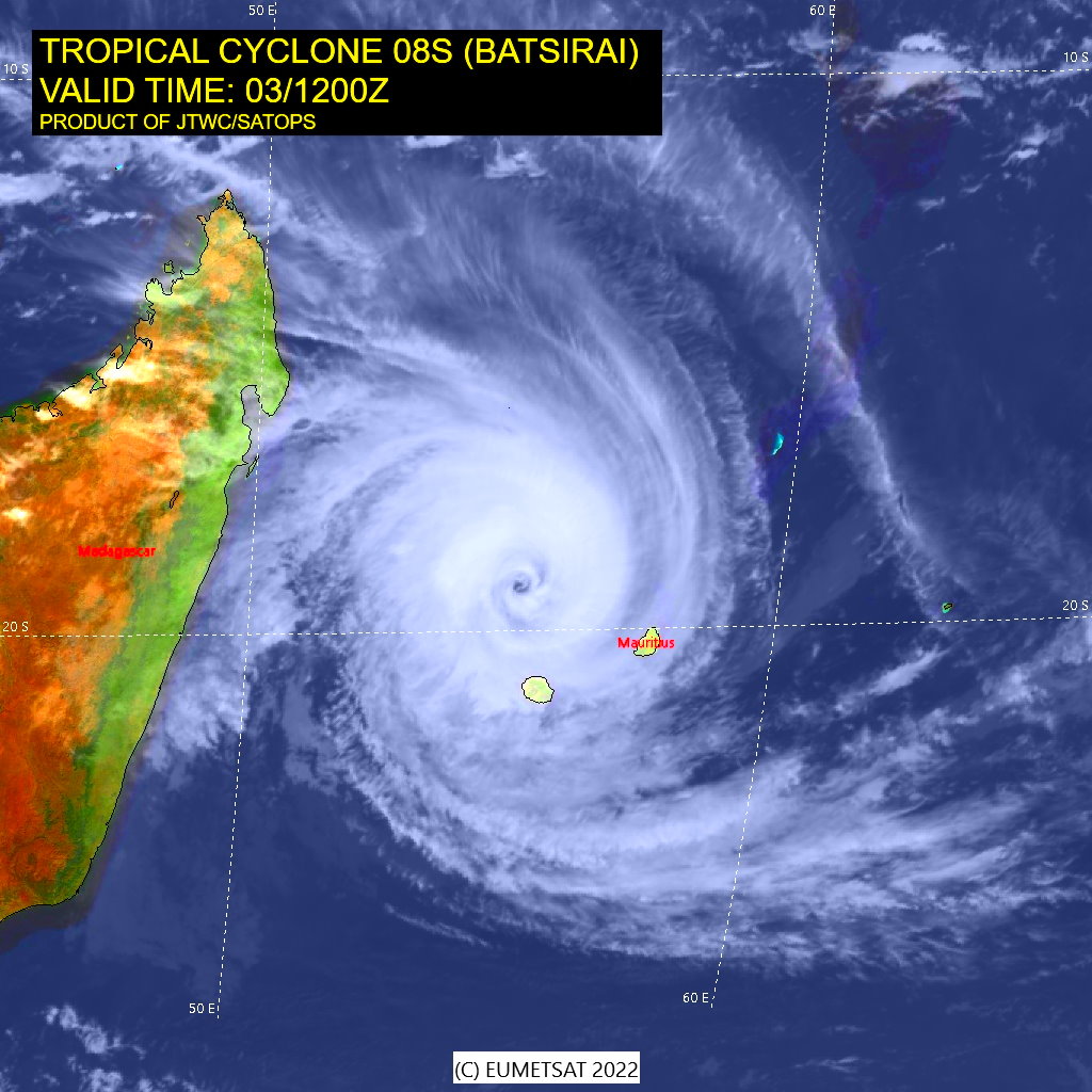 TC 08S(BATSIRAI): CAT 4 US , forecast to make landfall over Madagasar near Mahanoro by 48h, 03/15utc