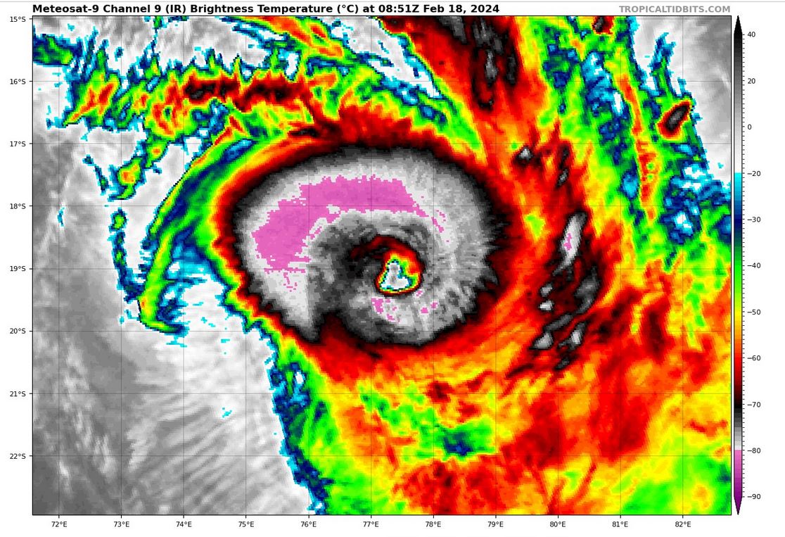 TC 13S(DJOUNGOU) peaks as a powerful CAT 4 US//TCFA issued for INVEST 95S//10 Day ECMWF Storm Tracks//1809utc