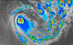 CYCLONES: 92S toujours perturbation tropicale.