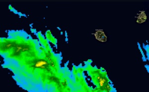 Réunion: les averses orageuses arrivent par le sud ouest cette nuit, Dimanche pluvieux prévu