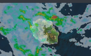 01h25: Réunion: averses parfois soutenues sur l'ouest et le nord