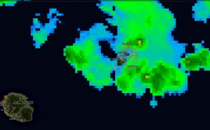 13h49: Maurice:  Plaisance près de 400mm en 24heures