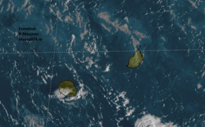 07h: averses sur le sud de la Réunion. Photos sat en haute résolution de Funani et 13S