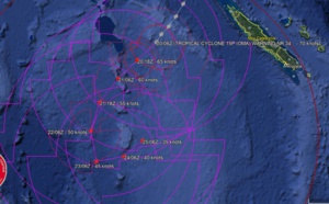 09UTC: cyclone OMA(15P): slow-moving and forecast to weaken next 5 days