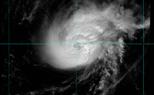 03UTC: Typhoon WUTIP(02W), Category 2 US, slow-moving and weakening rapidly next 72hours, no threat to land