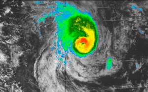 03UTC: Cyclone POLA(16P): Category 2 US  near peak intensity 