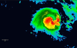 15UTC: TC HALEH(17S) category 1 US, slow-moving, intensifying, possible peak as a category 4 in 48hours