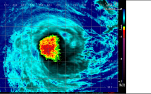 09UTC: cyclone HALEH(17S) category 1 US is weakening, extratropical transition set to begin in 36hours