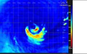 15UTC: Cyclone HALEH(17S) category 1 US, weakening and becoming extratropical in 36hours