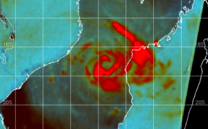 03UTC: IDAI(18S) is intensifying and could threaten the Beira region/Mozambique in 96hours as a powerful cyclone