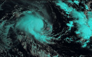 South Indian: TC SAVANNAH(19S) has formed, tracking close to the Cocos islands and intensifying