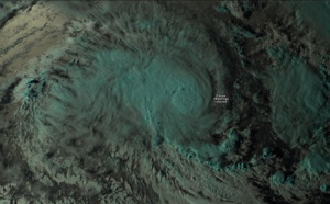 15UTC: TC SAVANNAH(19S) slowly moving away from the Cocos islands and set to intensify gradually next 4 days