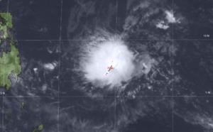 03UTC: TD 03W close to Palau forecast to cross southern Mindanao in 36hours