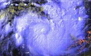 21UTC: South Indian: TC VERONICA(21S) has formed, expected to intensify rapidly next 48h north-west of Western Australia