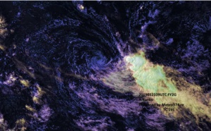 15UTC: TC SAVANNAH: final warning, maximum intensity reached was 100knots, category 3 US