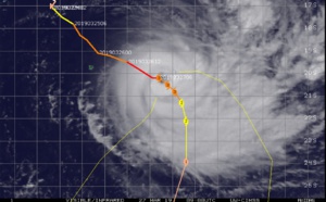 09UTC: JOANINHA(22S) top category 3 US, still slow-moving forecast to accelerate poleward after 48hours while weakening gradually