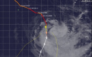 03UTC: JOANINHA(22S) category 2 US, steady to rapid weakening expected next 120hours but intensity should remain above 35knots