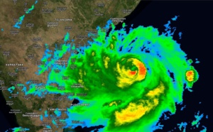 Cyclone FANI(01B) category 3 US, forecast to be close to the Puri/Ratanpur area in 48hours
