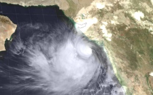 Cyclone VAYU(02A) category 2 US is gradually approaching Porbandar area