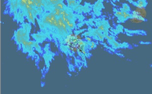 REUNION: [Vigilance Fortes pluies] Nord et Est toujours exposés ce matin, plus calme sur le littoral Ouest et Sud 