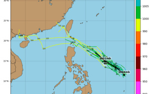 INVEST 95W can develop a bit next 2 days to the East of the Philippines