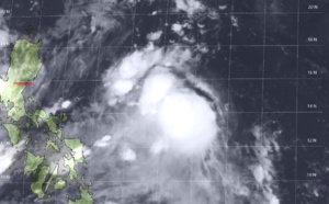 TS 04W is forecast to peak as a 55knots cyclone in 72hours in the vicinity of Kaohsiung/Tawain