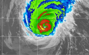 BARBARA(02E) category 2 US, intensity is forecast to fall below 35knots after 48hours