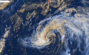 TS 07W named "NARI". Forecast unchanged with no intensification forecast