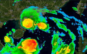 Hong Kong en alerte [ signal 8] avec le passage de la tempête tropicale Wipha
