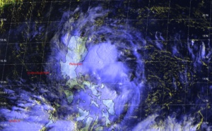 TD 13W: landfall over Eastern Luzon within 12h. Intensification over the South China Sea 