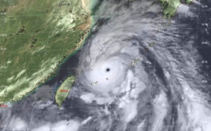 Lingling(15W) : category 4, landfall over North Korea in 48h as a cat 2. Faxai(14W): update