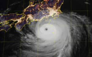 Typhoon Faxai should hit Yokosuka and Tokyo within 12h with top gusts over 200km/h close to center