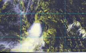 Peipah(17W) still a weak system.  Invest 95W &amp; 98W: low chances of development next 24h