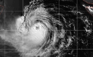 Tropical Cyclone Hikaa(03A) has been rapidly intensifying over the Arabian Sea
