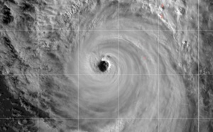 STY Hagibis could be close to the Tokyo area shortly after 48h still as a powerful cyclone